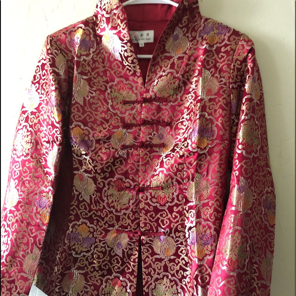 Jin Yue Fu Shi Decorative Top